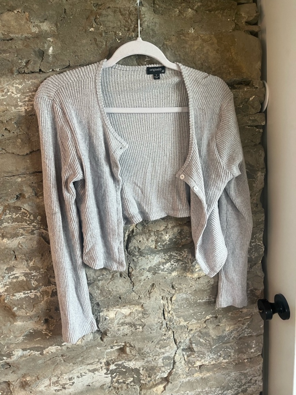 Dry Goods Light Gray Ribbed Cropped Cardigan